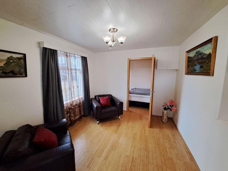 Spacious Apartment -Top Location Ακουρέιρι Εξωτερικό φωτογραφία
